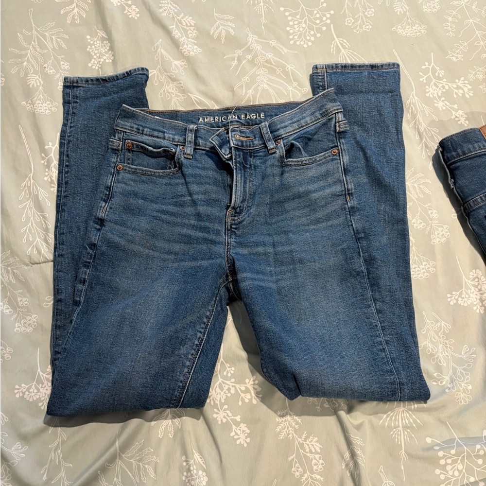 American Eagle Outfitters Women's Classic Blue Straight Leg Jeans